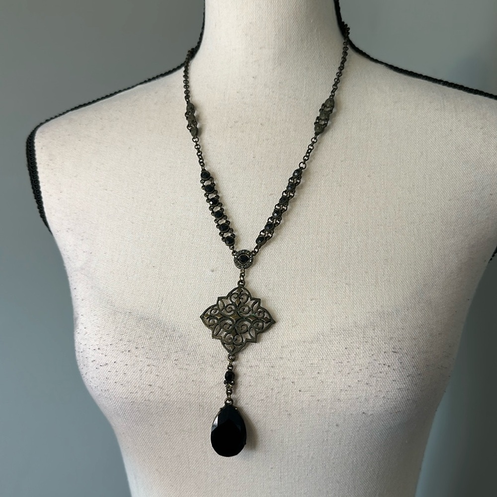 Vintage Black Ornate Bead Rhinestone Romantic Gun Metal Gem Necklace